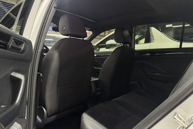 Used Volkswagen T-ROC 2018 280TSI DSG Four-Wheel Drive Luxury Version China V Emission Standard Interior 6