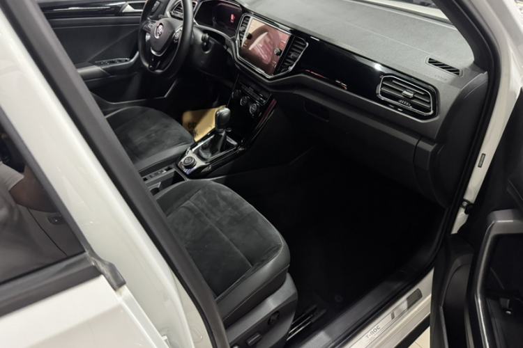 Used Volkswagen T-ROC 2018 280TSI DSG Four-Wheel Drive Luxury Version China V Emission Standard Interior 7