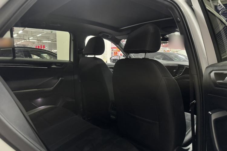Used Volkswagen T-ROC 2018 280TSI DSG Four-Wheel Drive Luxury Version China V Emission Standard Interior 8
