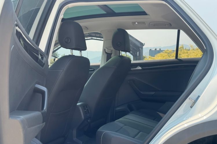 Used Volkswagen T-ROC 2018 280TSI DSG Two-Wheel-Drive Comfort Version China V Standard Interior 9