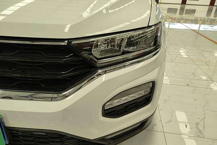 Used Volkswagen T-ROC 2018 230TSI DSG Two-Wheel Drive Fashion Edition China V Standard Left Front Headlight