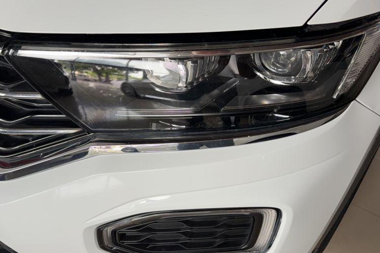 Used Volkswagen T-ROC 2018 280TSI DSG Two-Wheel-Drive Comfort Version China V Standard Left Front Headlight