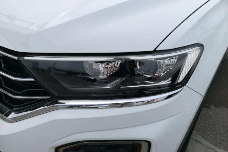 Used Volkswagen T-ROC 2018 230TSI DSG Two-Wheel Drive Advanced Version China V Standard Left Front Headlight