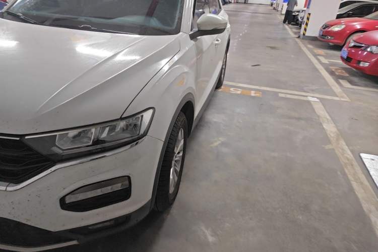 Used Volkswagen T-ROC 2018 230TSI DSG Two-Wheel Drive Fashion Edition China V Standard Left Front Headlight