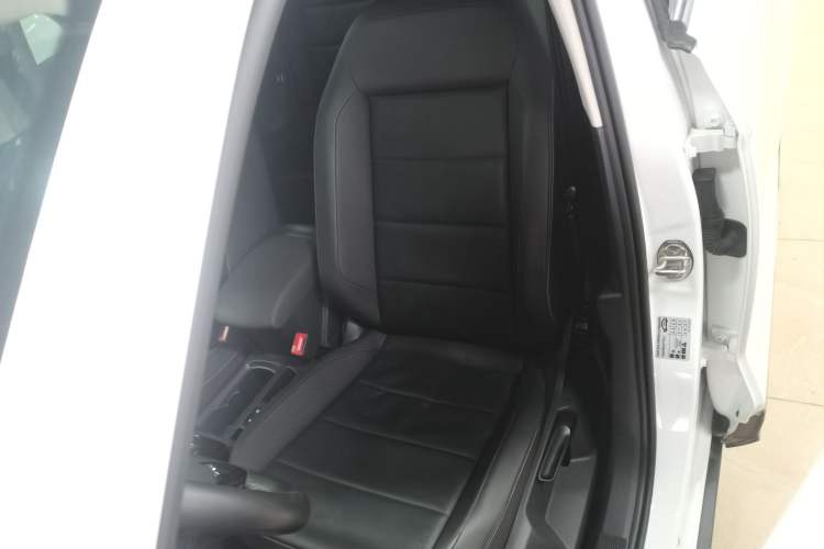 Used Volkswagen T-ROC 2018 280TSI DSG Four-Wheel Drive Comfort Version China V Standard Left Front Seat