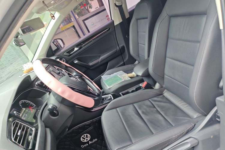 Used Volkswagen T-ROC 2018 280TSI DSG Two-Wheel-Drive Comfort Version China V Standard Left Front Seat