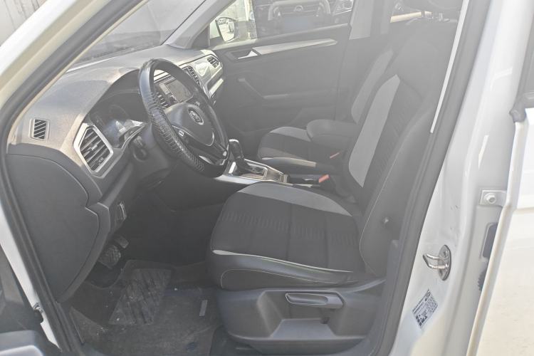 Used Volkswagen T-ROC 2018 230TSI DSG Two-Wheel Drive Advanced Version China V Standard Left Front Seat