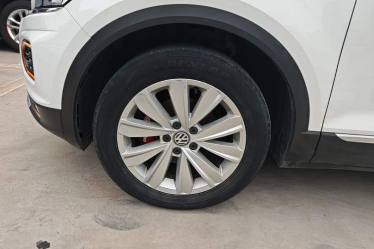 Used Volkswagen T-ROC 2018 230TSI DSG Two-Wheel Drive Advanced Version China VI Standard Left Front Wheel Hub