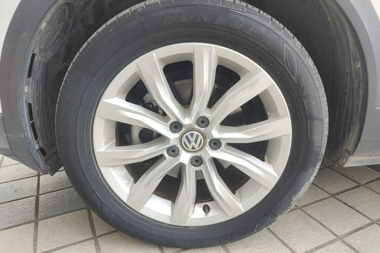 Used Volkswagen T-ROC 2018 230TSI DSG Two-Wheel Drive Advanced Version China V Standard Left Front Wheel Hub