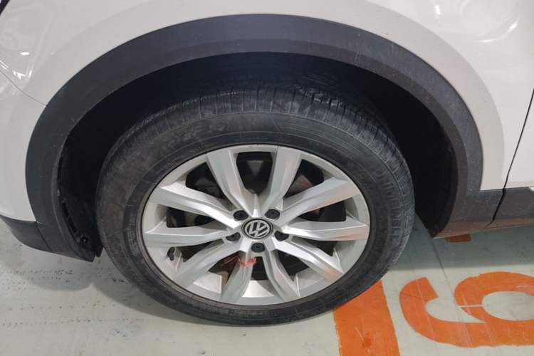 Used Volkswagen T-ROC 2018 230TSI DSG Two-Wheel Drive Advanced Version China V Standard Left Front Wheel Hub