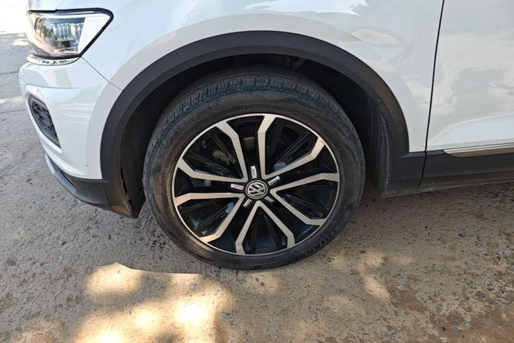 Used Volkswagen T-ROC 2018 280TSI DSG Two-Wheel-Drive Luxury Version China V Emission Standard Left Front Wheel Hub