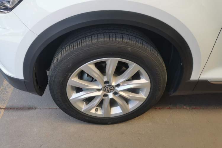 Used Volkswagen T-ROC 2018 230TSI DSG Two-Wheel Drive Advanced Version China V Standard Left Front Wheel Hub