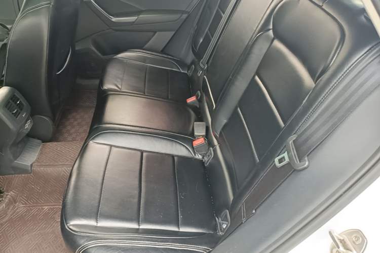 Used Volkswagen T-ROC 2018 280TSI DSG Two-Wheel Drive Advanced Version China V Emission Standard Left Rear Seat