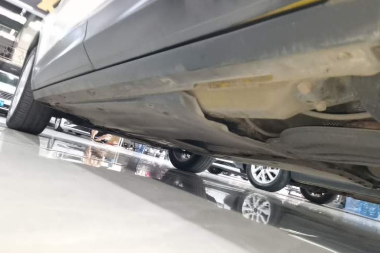 Used Volkswagen T-ROC 2018 230TSI DSG Two-Wheel Drive Advanced Version China V Standard Left Side Sill