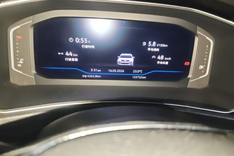 Used Volkswagen T-ROC 2018 280TSI DSG Two-Wheel-Drive Luxury Version China V Emission Standard Odometer Close Up