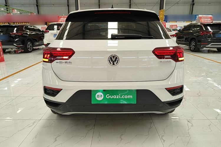 Used Volkswagen T-ROC 2018 230TSI DSG Two-Wheel Drive Fashion Edition China V Standard Rear