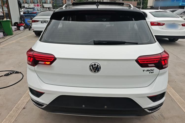 Used Volkswagen T-ROC 2018 230TSI DSG Two-Wheel Drive Advanced Version China VI Standard Rear