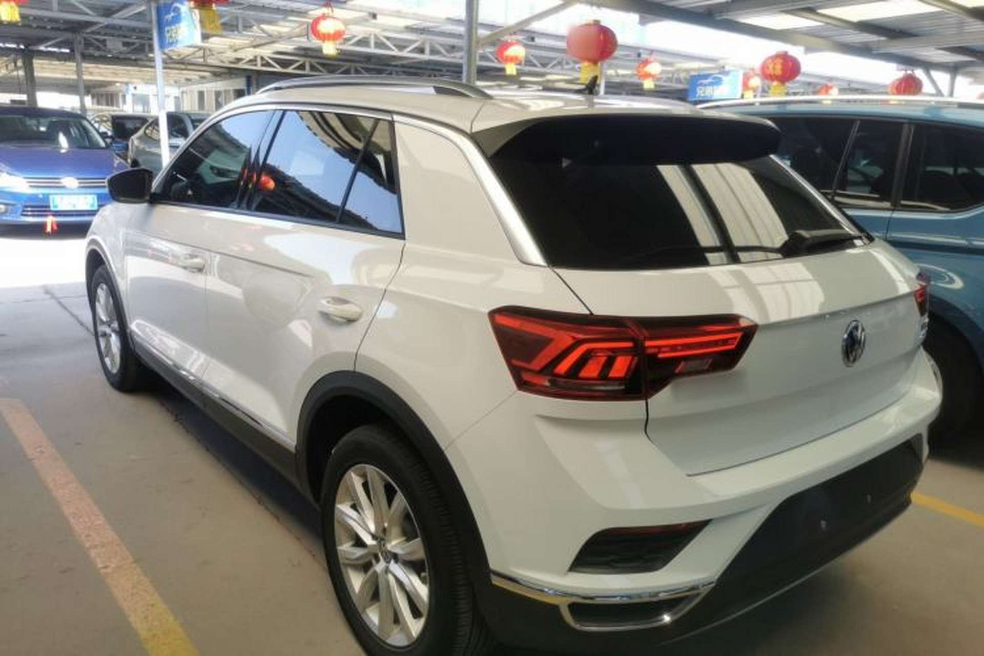 Used Volkswagen T-ROC 2018 230TSI DSG Two-Wheel Drive Advanced Version China V Standard Rear Left 45 Deg
