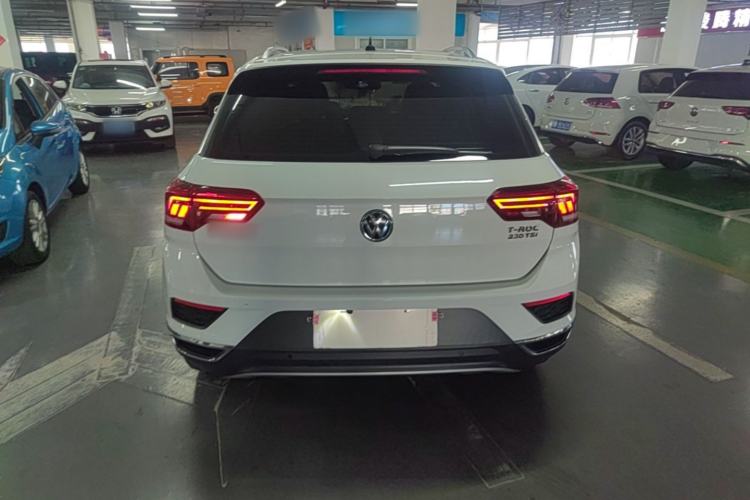 Used Volkswagen T-ROC 2018 230TSI DSG Two-Wheel Drive Advanced Version China V Standard Rear