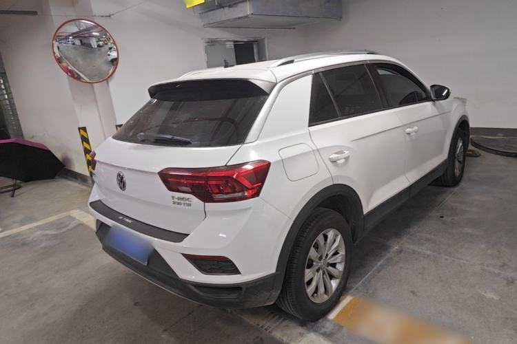 Used Volkswagen T-ROC 2018 230TSI DSG Two-Wheel Drive Fashion Edition China V Standard Rear Right 45 Deg