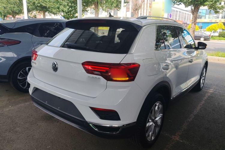 Used Volkswagen T-ROC 2018 230TSI DSG Two-Wheel Drive Advanced Version China V Standard Rear Right 45 Deg