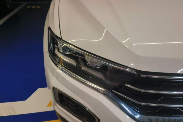 Used Volkswagen T-ROC 2018 280TSI DSG Two-Wheel Drive Comfort Version China VI Standard Right Front Headlight