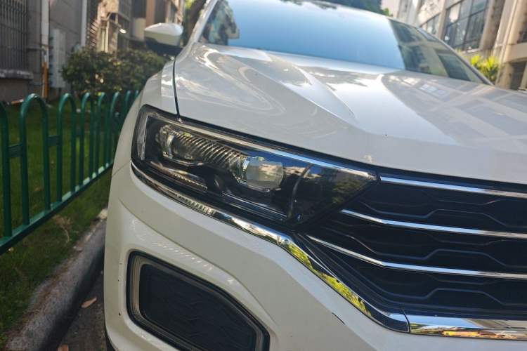 Used Volkswagen T-ROC 2018 230TSI DSG Two-Wheel Drive Advanced Version China V Standard Right Front Headlight