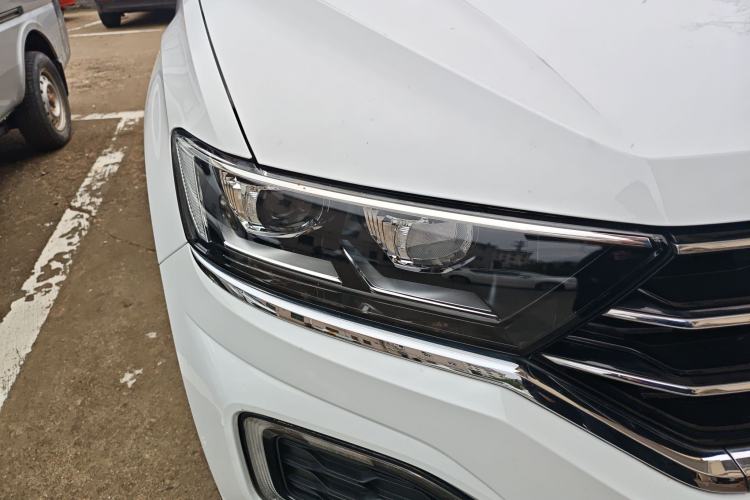 Used Volkswagen T-ROC 2018 280TSI DSG Two-Wheel Drive Comfort Version China VI Standard Right Front Headlight