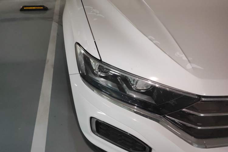 Used Volkswagen T-ROC 2018 280TSI DSG Two-Wheel-Drive Comfort Version China V Standard Right Front Headlight