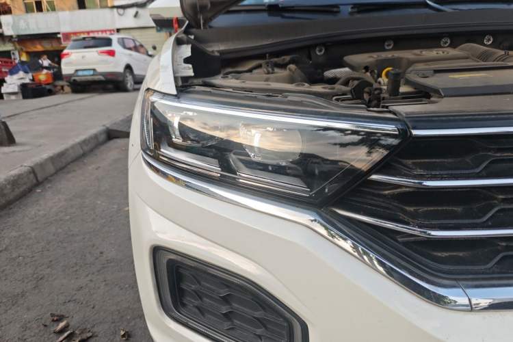Used Volkswagen T-ROC 2018 280TSI DSG Two-Wheel-Drive Comfort Version China V Standard Right Front Headlight