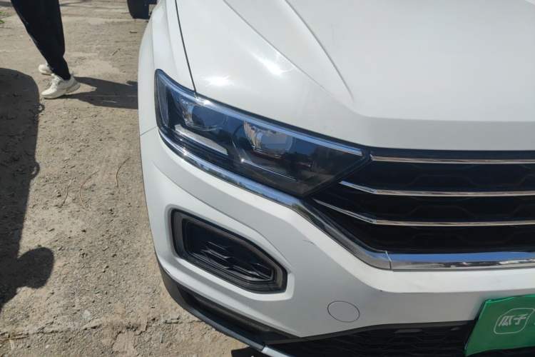 Used Volkswagen T-ROC 2018 280TSI DSG Two-Wheel-Drive Advanced Version China VI Standard Right Front Headlight