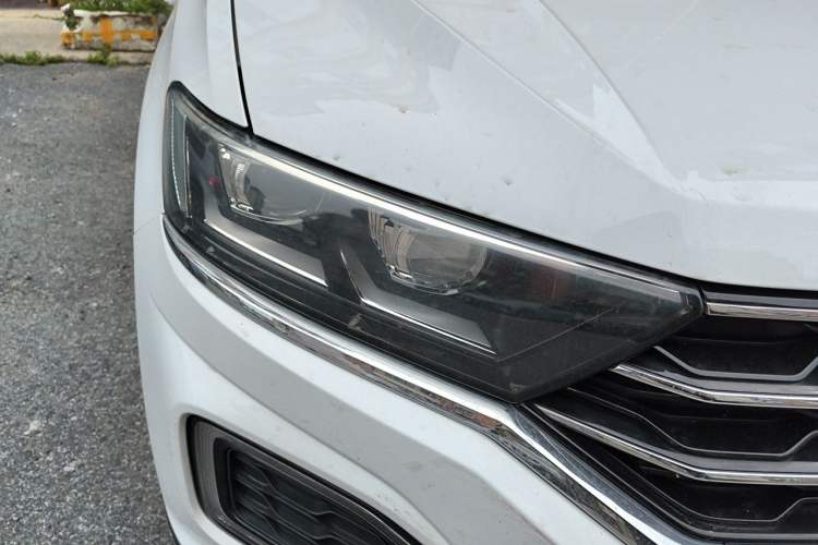 Used Volkswagen T-ROC 2018 280TSI DSG Two-Wheel-Drive Comfort Version China V Standard Right Front Headlight