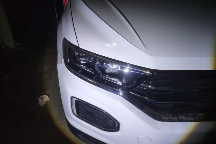 Used Volkswagen T-ROC 2018 280TSI DSG Four-Wheel Drive Luxury Version China V Emission Standard Right Front Headlight