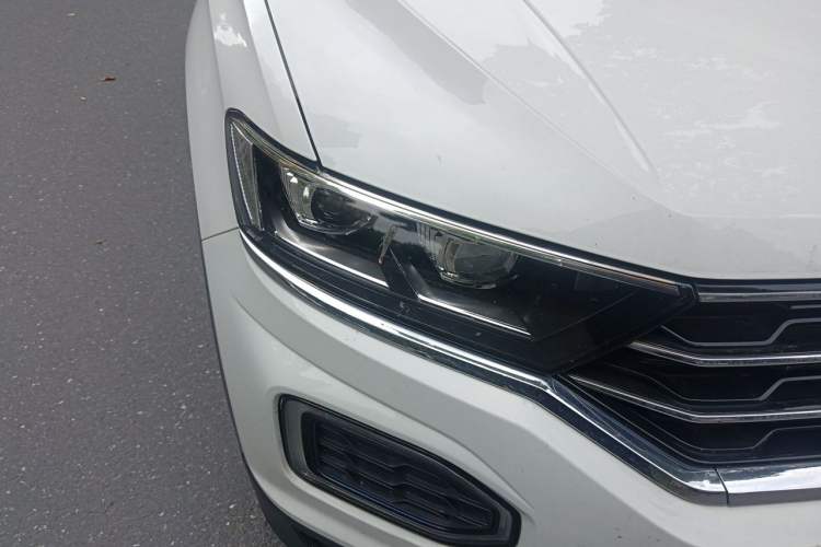 Used Volkswagen T-ROC 2018 280TSI DSG Two-Wheel-Drive Comfort Version China V Standard Right Front Headlight