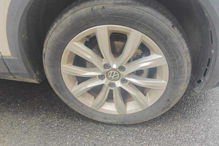 Used Volkswagen T-ROC 2018 230TSI DSG Two-Wheel Drive Advanced Version China V Standard Right Front Wheel Hub