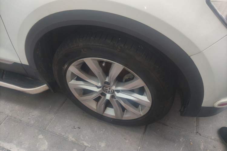 Used Volkswagen T-ROC 2018 230TSI DSG Two-Wheel Drive Advanced Version China V Standard Right Front Wheel Hub