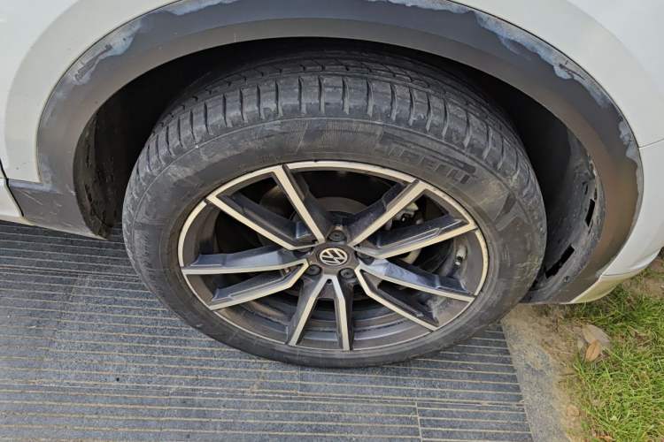 Used Volkswagen T-ROC 2018 280TSI DSG Two-Wheel-Drive Comfort Version China V Standard Right Front Wheel Hub