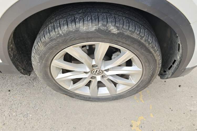 Used Volkswagen T-ROC 2018 230TSI DSG Two-Wheel Drive Advanced Version China V Standard Right Front Wheel Hub