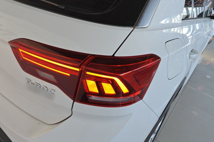 Used Volkswagen T-ROC 2018 230TSI DSG Two-Wheel Drive Advanced Version China V Standard Right Rear Taillight