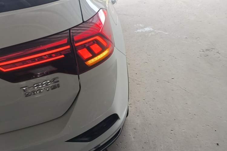 Used Volkswagen T-ROC 2018 280TSI DSG Two-Wheel Drive Comfort Version China VI Standard Right Rear Taillight