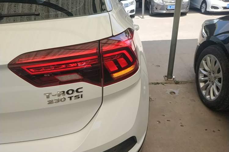 Used Volkswagen T-ROC 2018 230TSI DSG Two-Wheel Drive Advanced Version China V Standard Right Rear Taillight