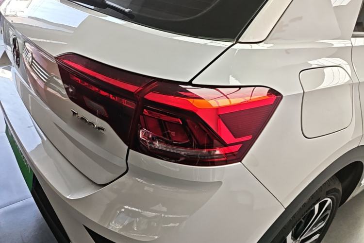 Used Volkswagen T-ROC 2018 280TSI DSG Two-Wheel-Drive Comfort Version China V Standard Right Rear Taillight