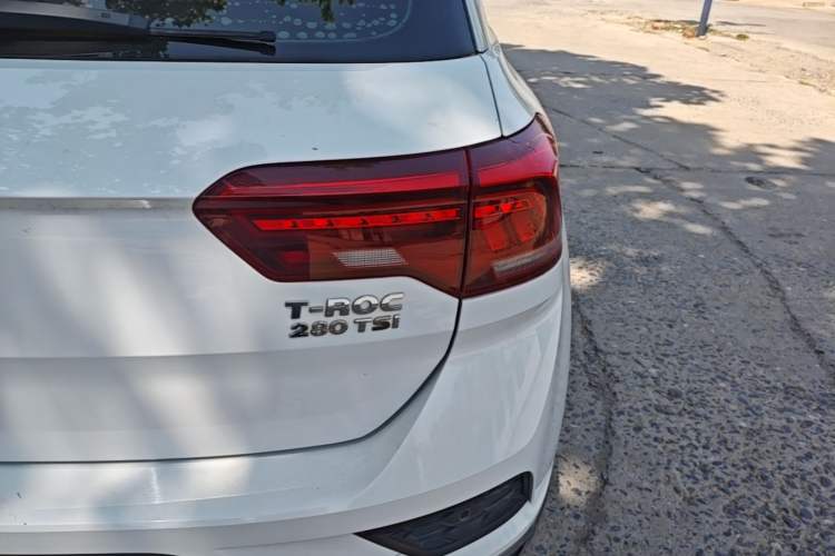 Used Volkswagen T-ROC 2018 280TSI DSG Two-Wheel-Drive Luxury Version China V Emission Standard Right Rear Taillight
