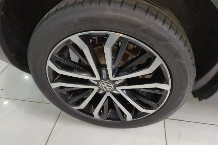 Used Volkswagen T-ROC 2018 280TSI DSG Four-Wheel Drive Comfort Version China V Standard Right Rear Wheel Hub