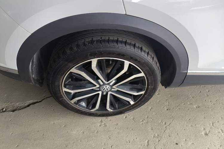 Used Volkswagen T-ROC 2018 280TSI DSG Two-Wheel Drive Comfort Version China VI Standard Right Rear Wheel Hub