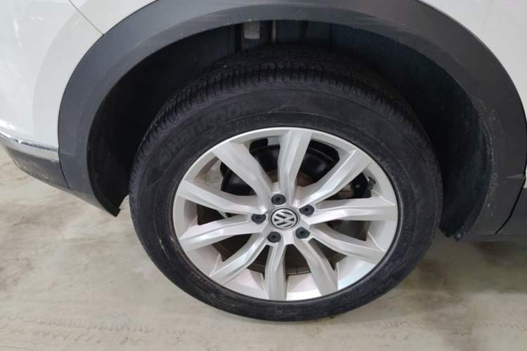 Used Volkswagen T-ROC 2018 230TSI DSG Two-Wheel Drive Advanced Version China V Standard Right Rear Wheel Hub