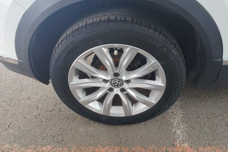 Used Volkswagen T-ROC 2018 230TSI DSG Two-Wheel Drive Advanced Version China V Standard Right Rear Wheel Hub