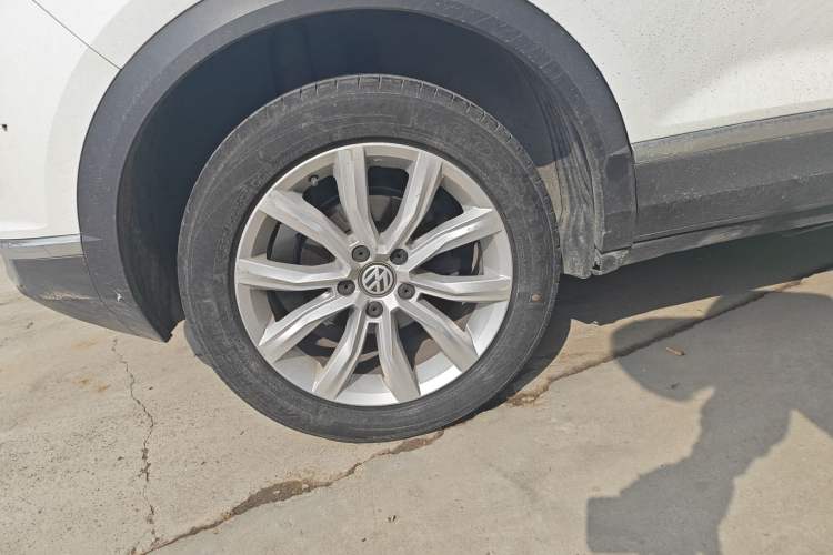 Used Volkswagen T-ROC 2018 230TSI DSG Two-Wheel Drive Advanced Version China V Standard Right Rear Wheel Hub