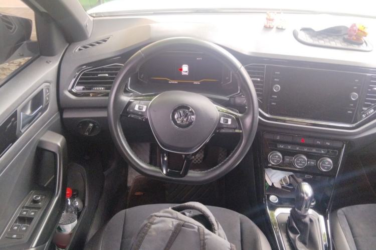 Used Volkswagen T-ROC 2018 280TSI DSG Four-Wheel Drive Luxury Version China V Emission Standard Steering Wheel