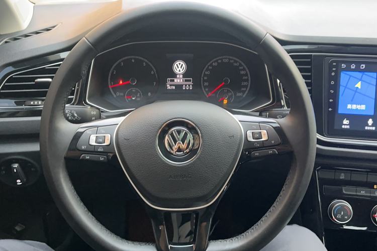 Used Volkswagen T-ROC 2018 280TSI DSG Four-Wheel Drive Comfort Version China V Standard Steering Wheel